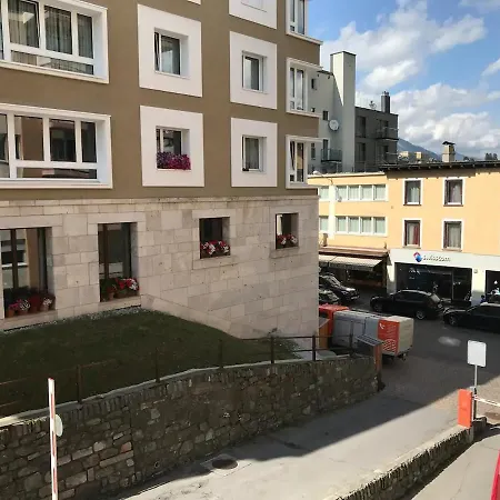 A212 - Gemuetlich-zentral, 30m2, Mit Parkplatz * 圣莫里茨