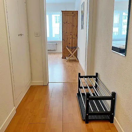 Gemuetlich-zentral, 30m2, Mit Parkplatz - A212 Apartment *