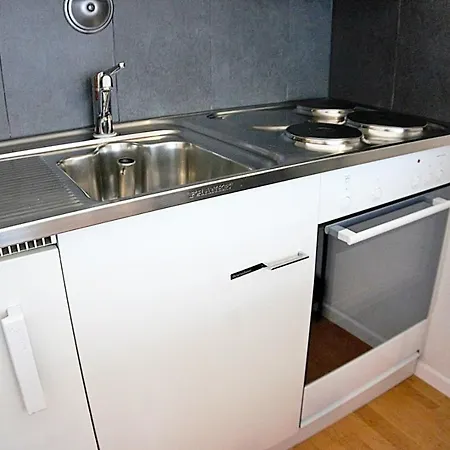 Gemuetlich-zentral, 30m2, Mit Parkplatz - A212 St. Moritz