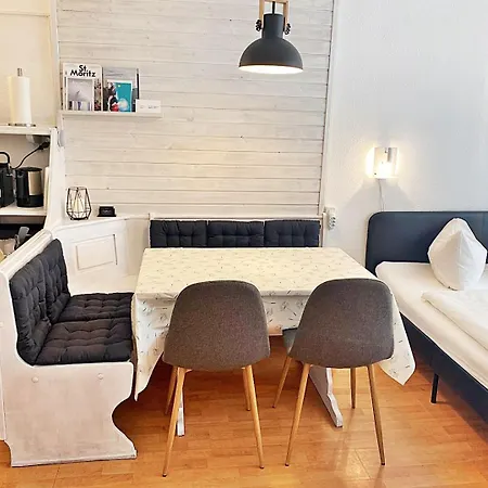 Gemuetlich-zentral, 30m2, Mit Parkplatz - A212 *